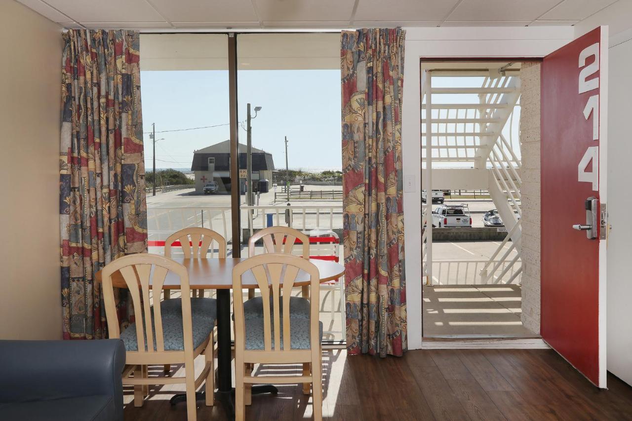 Matador Oceanfront Resort North Wildwood Exterior photo